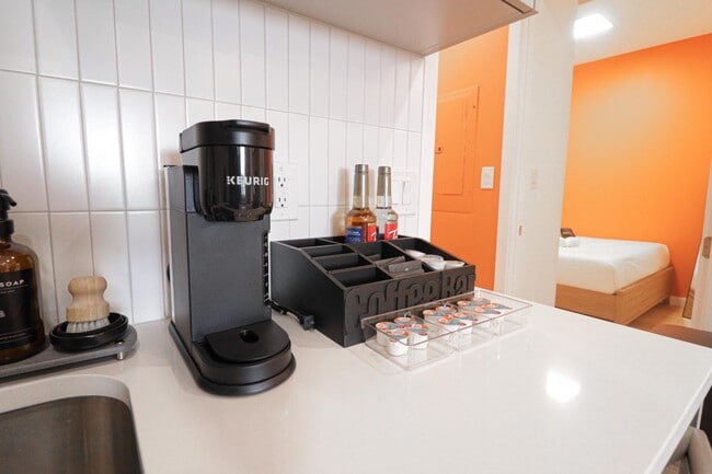 Building Photo - 1806 A St NE