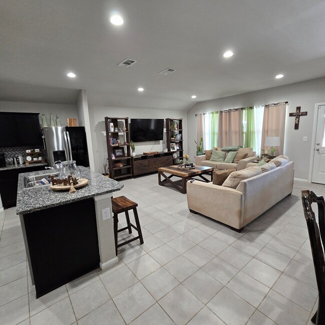 Building Photo - 7003 Adenium Rd