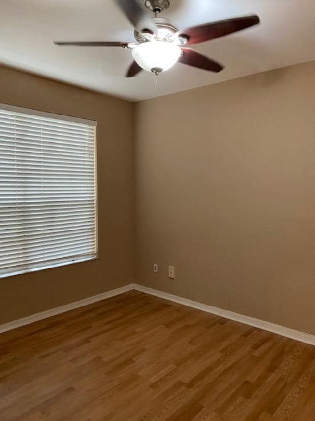 Building Photo - 13703 Richmond Park Dr N