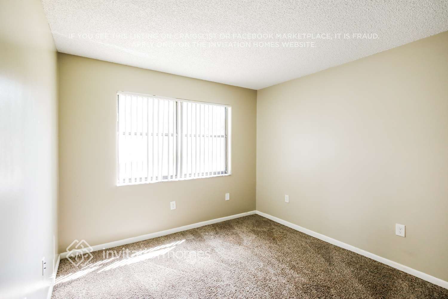 Building Photo - 5941 York Ln