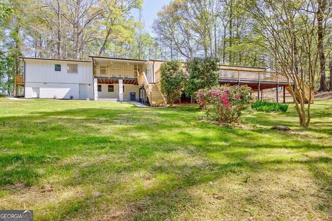 Building Photo - 140 Mary Freeman Rd