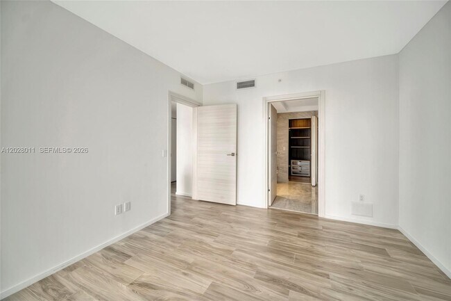 Building Photo - 801 S Miami Ave