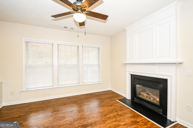 Building Photo - 1502 Korona Ct