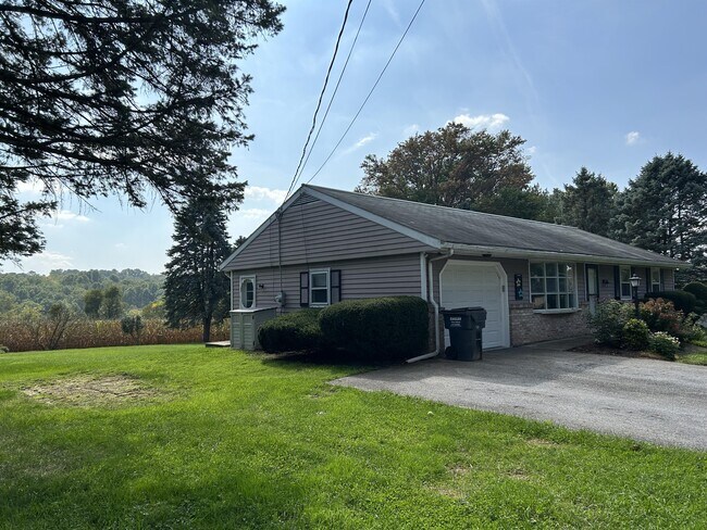 Building Photo - 138 Reservoir Rd