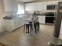 Building Photo - 1517 Mango Rd