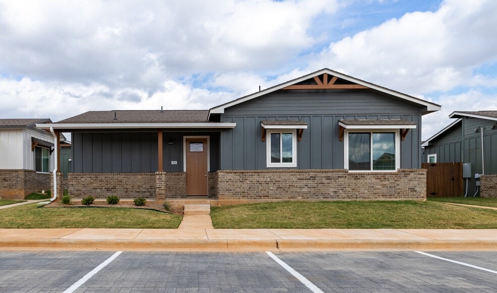 Primary Photo - Trulo Homes Tara Ridge