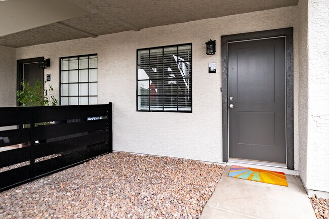 Building Photo - Roosevelt Park