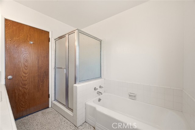 Building Photo - 1033 Encino Ave