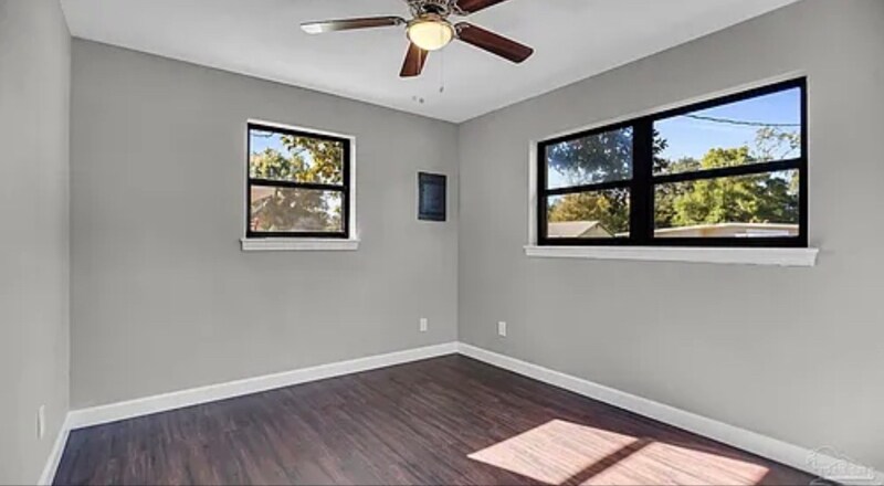 Building Photo - 22 Adkinson Dr