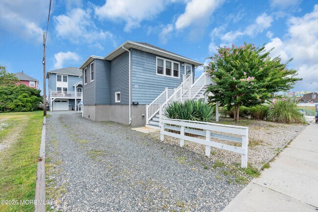 Building Photo - 27 Arnold Ave