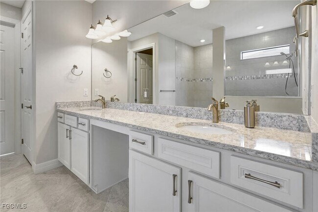 Building Photo - 11752 Bowes Cir