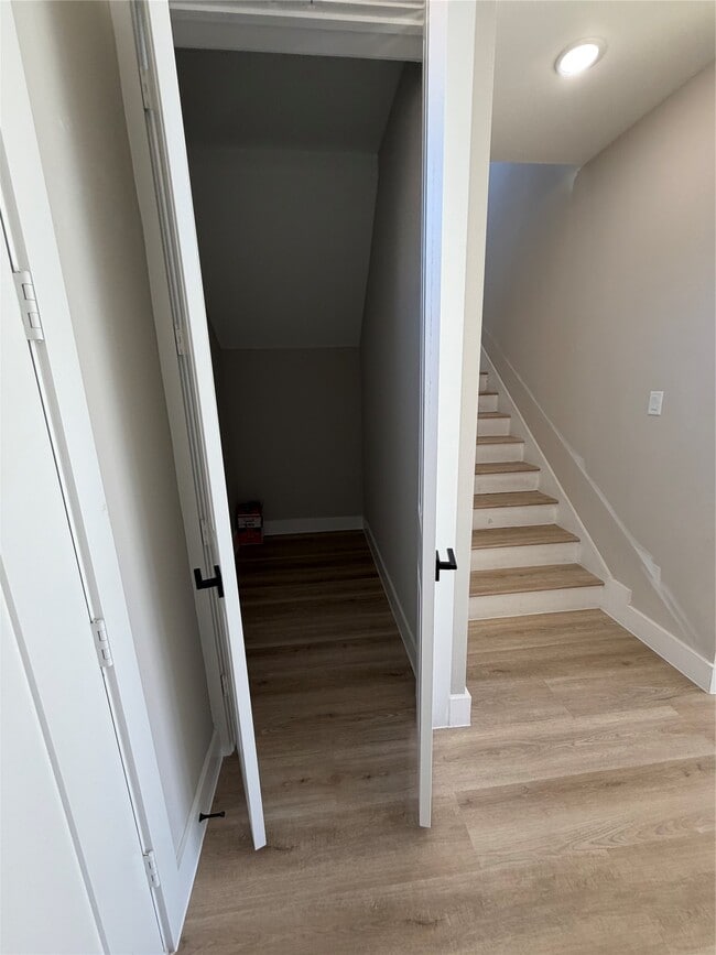 Building Photo - 2523 Liguria Ln