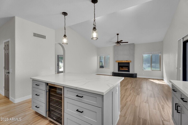 Building Photo - 6245 E Star Valley St