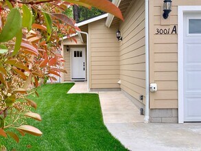 Building Photo - TMUniv