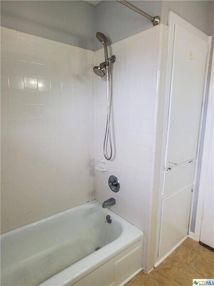 Building Photo - 1217 Craig St