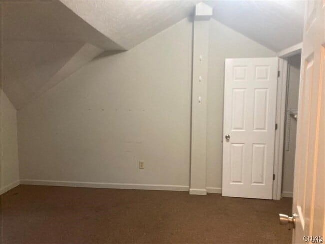 Building Photo - 311 High St