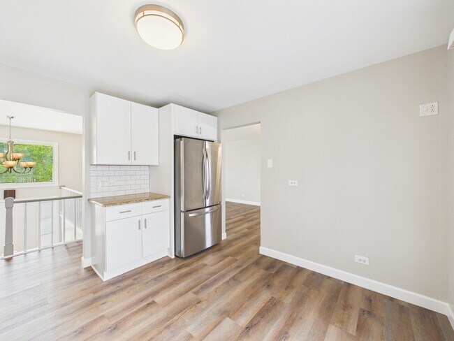 Building Photo - 4360 Mumford Dr