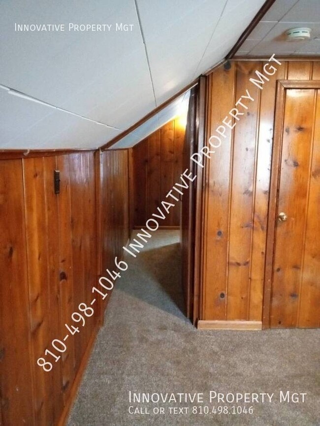 Building Photo - 2106 E Bristol Rd