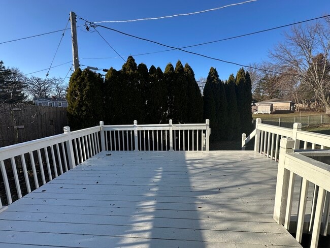 Building Photo - 325 Central Ave