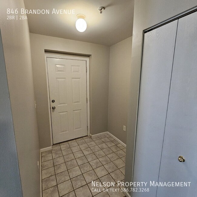 Building Photo - 846 Brandon Ave