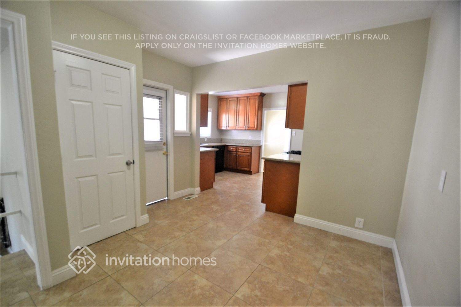 Building Photo - 11452 Hadley St