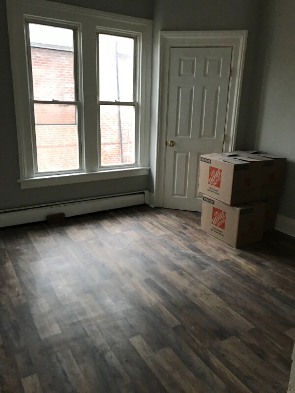 Building Photo - 21 Williams St