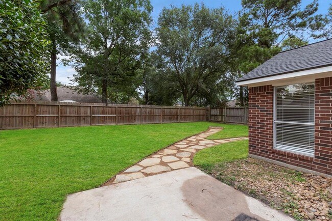 Building Photo - 1815 Moston Dr
