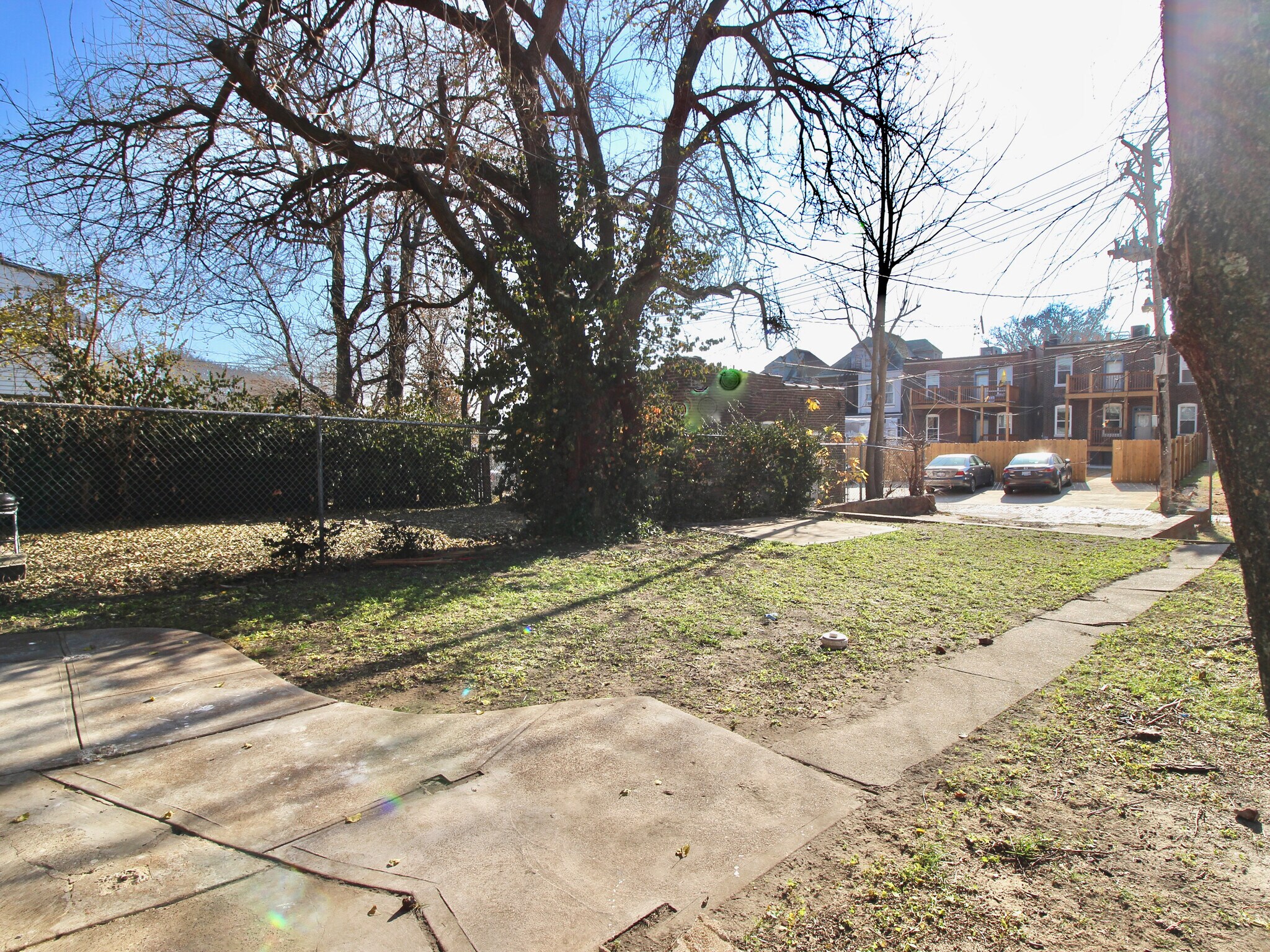 Building Photo - 3526 Vista Ave