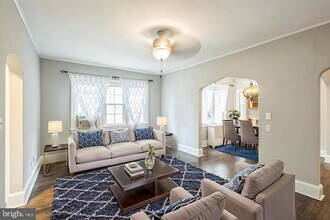 Building Photo - 208 Farragut St NW