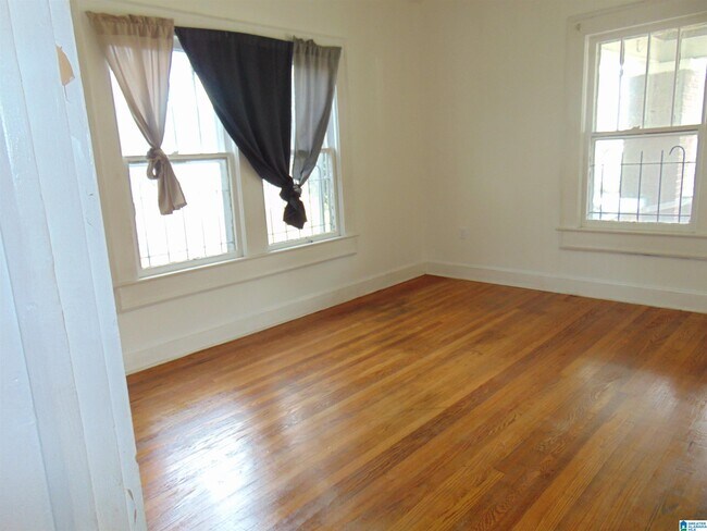 Building Photo - 2820 20th Street Ensley
