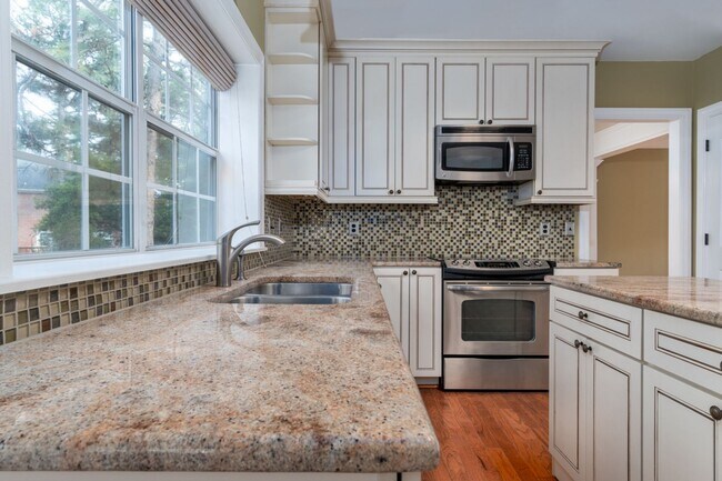 Building Photo - Looking for your dream home in a peaceful ...