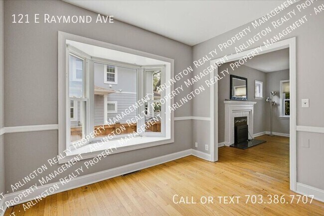 Building Photo - 121 E Raymond Ave