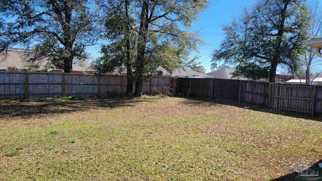 Building Photo - 7061 Season Dr