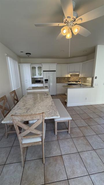 Building Photo - 2450 La Costa Ave