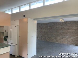 Building Photo - 303 Rilla Vista Dr