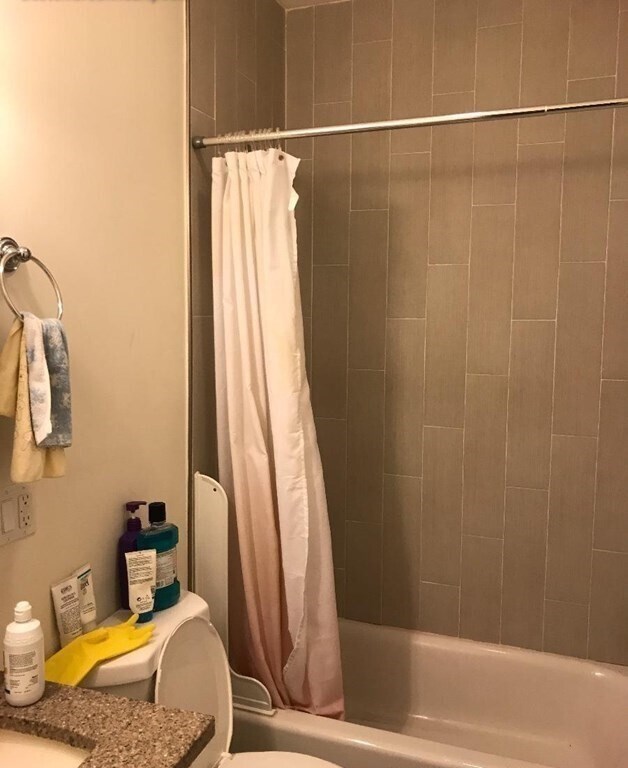 Building Photo - 140 Marcella St