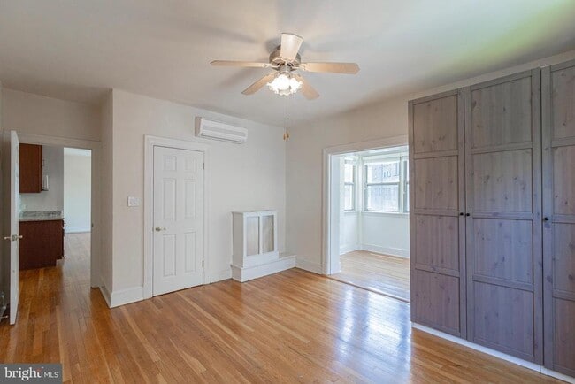 Building Photo - 1910 Kalorama Rd NW