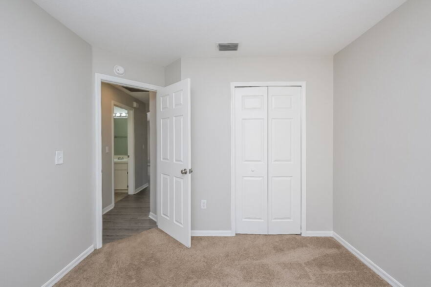 Building Photo - 4812 Limerick Dr