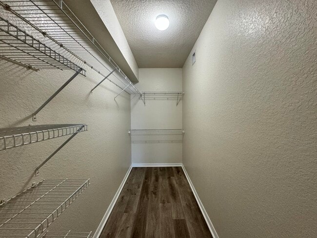 Building Photo - 11022 Legacy Dr
