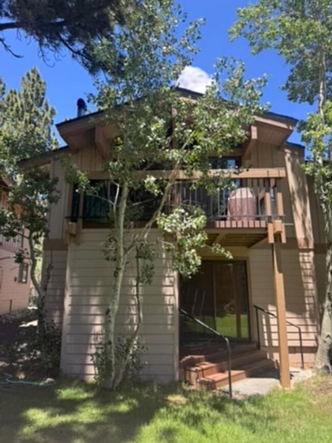 Building Photo - Spacious Furnished 3BD + Den / 3BA Mountain Condo | Pet Friendly | Villa de los Pinos