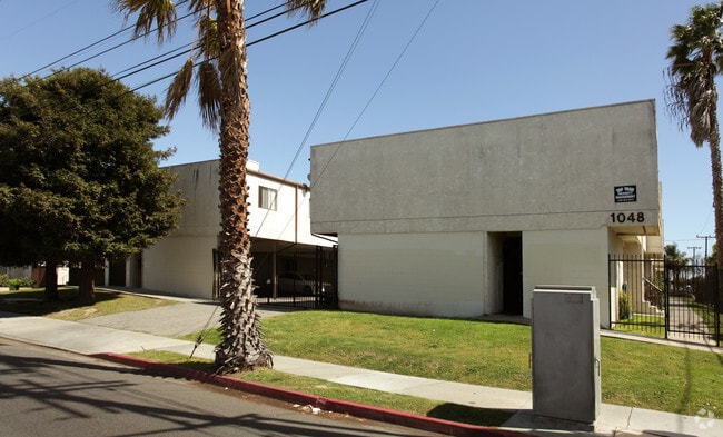 Building Photo - 1046-1048 Marine Ave