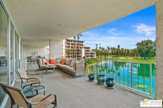 Building Photo - 900 Island Dr