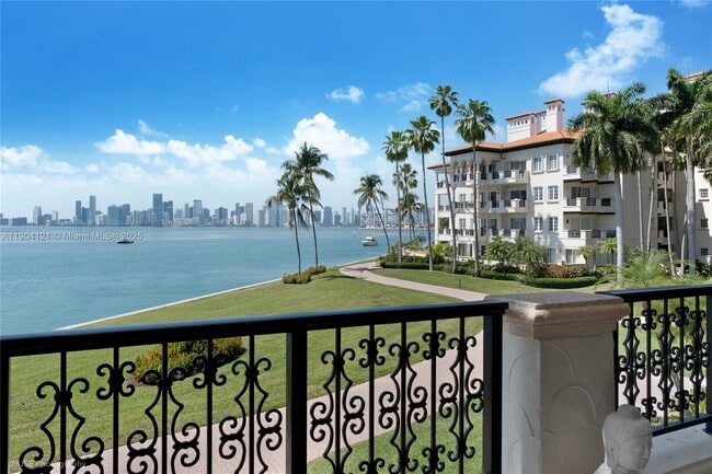 Building Photo - 4822 Fisher Island Dr