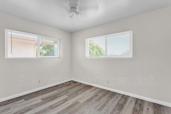 Building Photo - 1932 Ethan Way