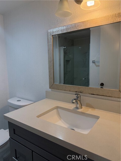 Building Photo - 63 Candlewood Way