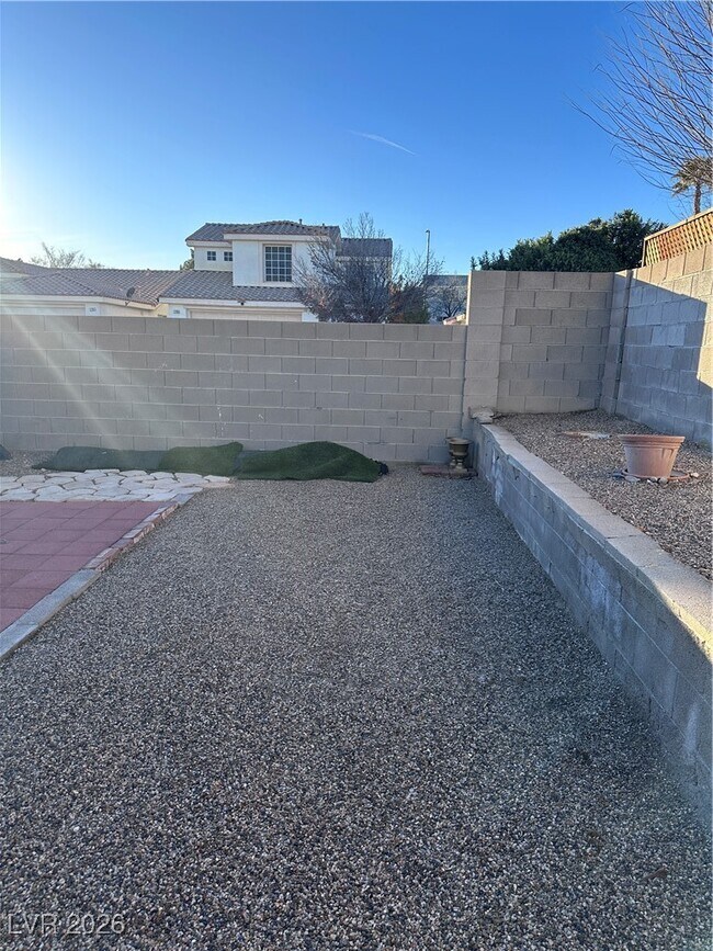 Building Photo - 7732 Donald Nelson Ave