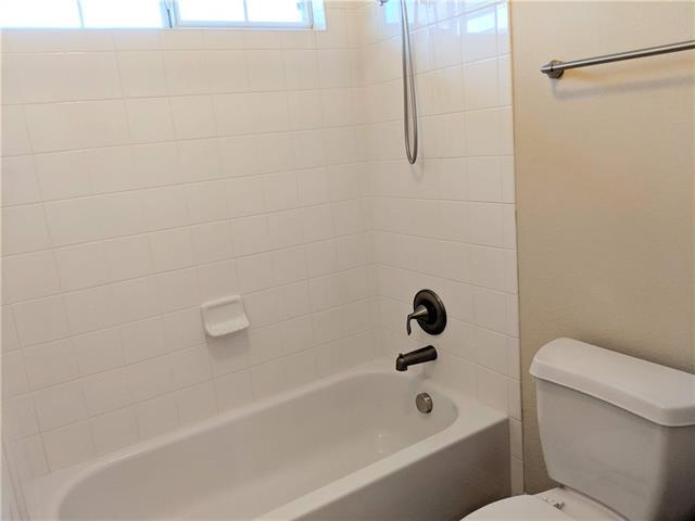 Building Photo - 10321 Cochron Dr