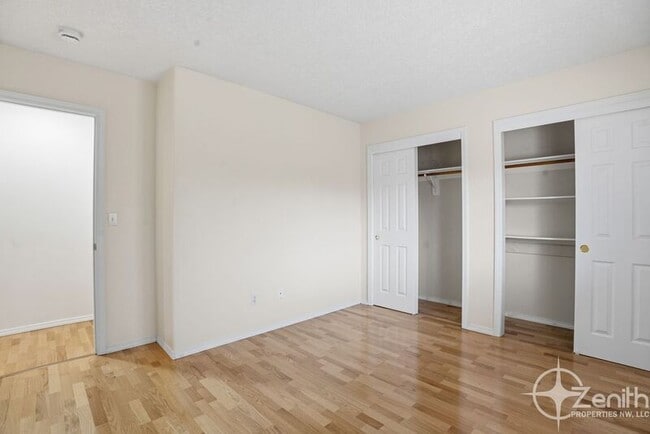 Building Photo - 5322 NE 69th Cir