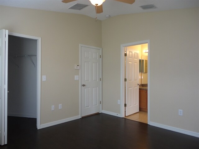 Building Photo - 532 Scarlet Maple Ct