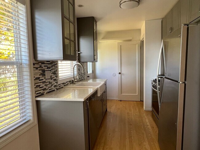 Building Photo - Bittersweet memories, Full Beautiful Remodel Highly Desired Lincoln Neighborhood